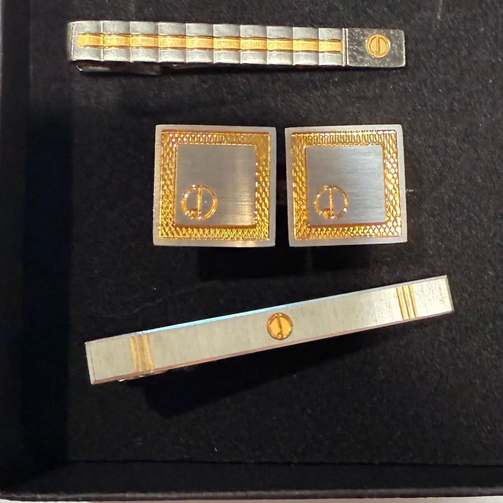 Elegant Dunhill Silver and Gold Cufflinks and 2 Tie Bars Set